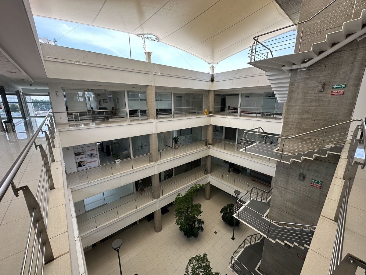 INCREÍBLE OPORTUNIDAD DE INVERSIÓN OFICINA EN VENTA EN GUADALAJARA - foto 2
