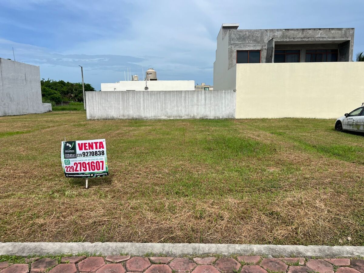 Terreno de 216 m2 en venta en Conjunto Tinajitas. MEDELLÍN, VERACRUZ - foto 3