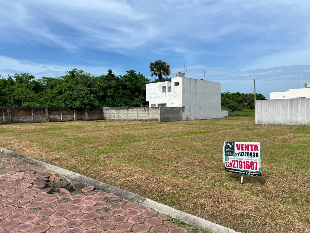 Terreno de 216 m2 en venta en Conjunto Tinajitas. MEDELLÍN, VERACRUZ - foto 1