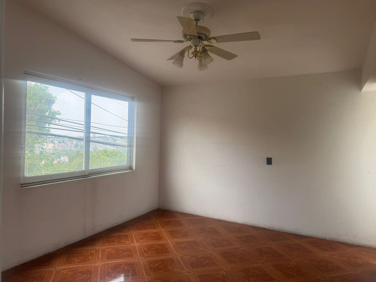 1 of 6: Habitación pricipal
