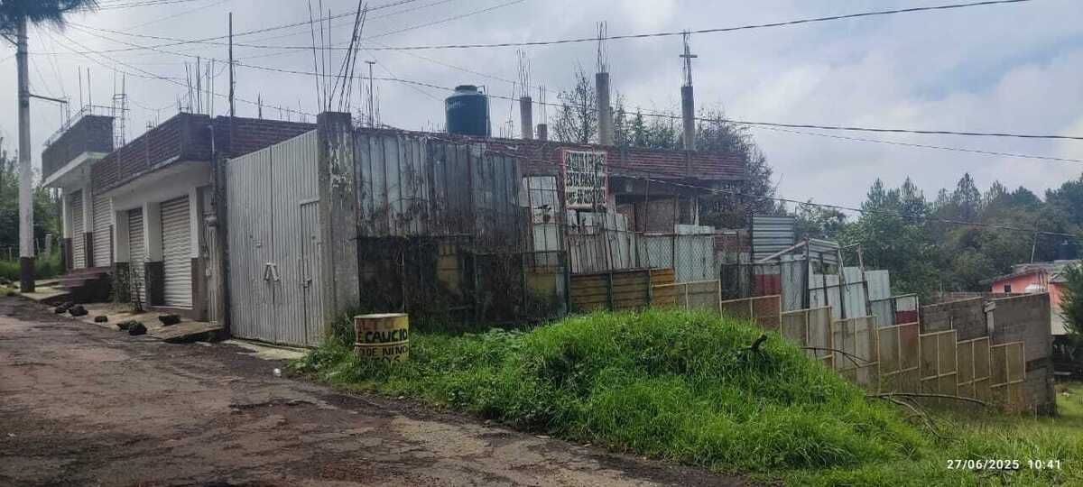 2 de 24: Vista  lateral derecha