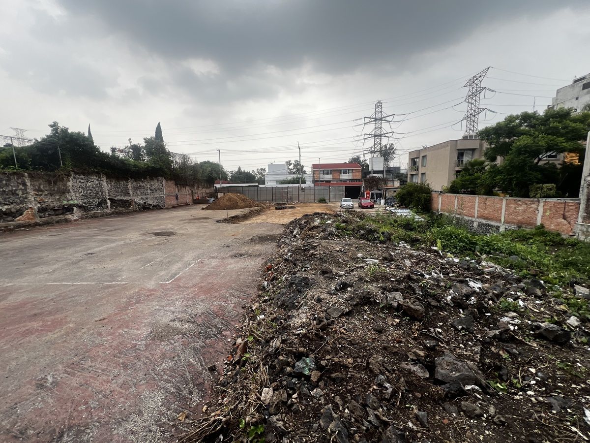 2 de 5: Terreno Plano 1