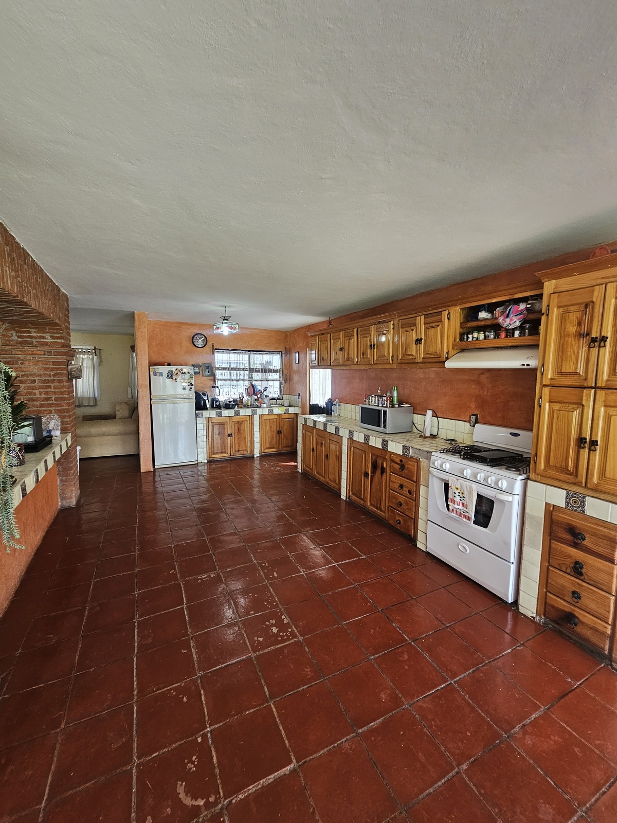 5 of 19: Cocina equipada