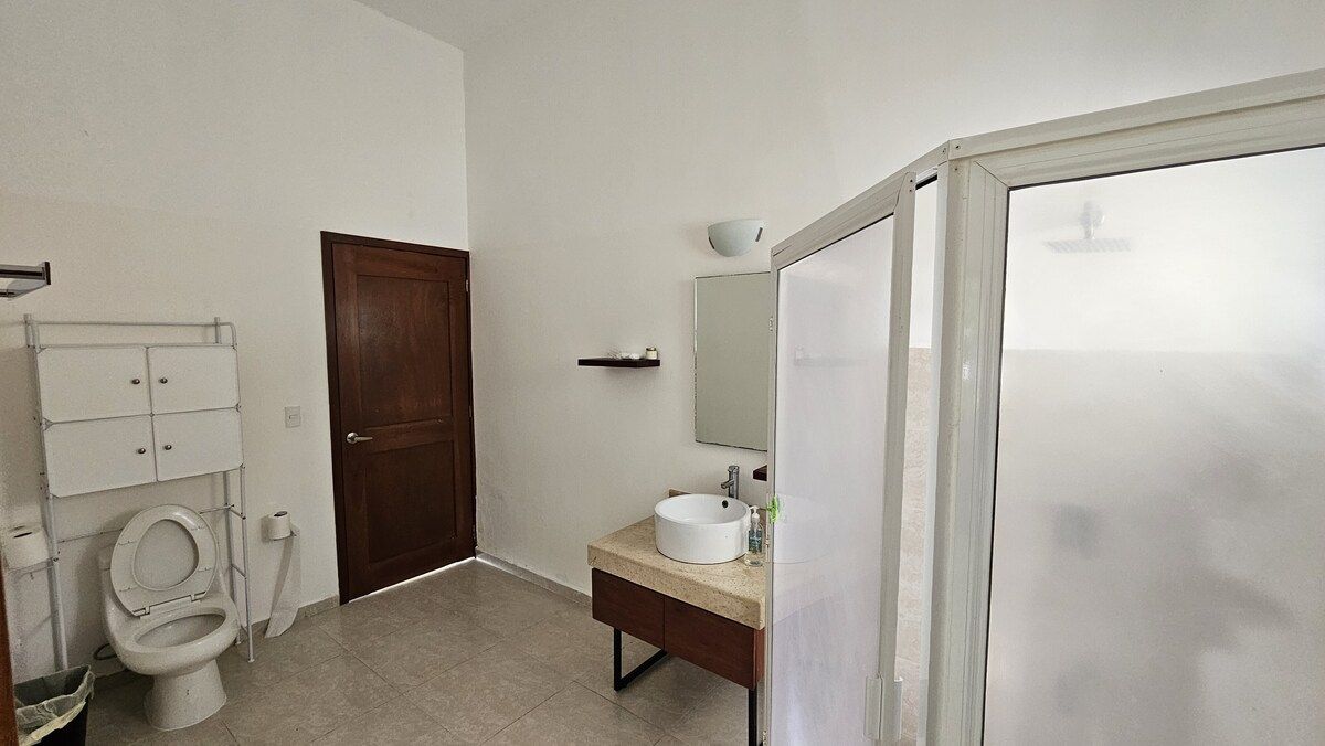 8 de 19: Baño Completo