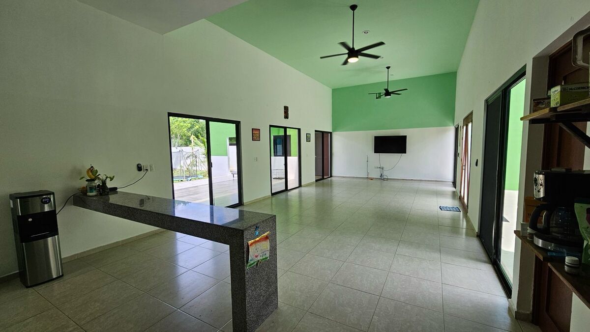 6 de 19: Sala, Comedor y Cocina