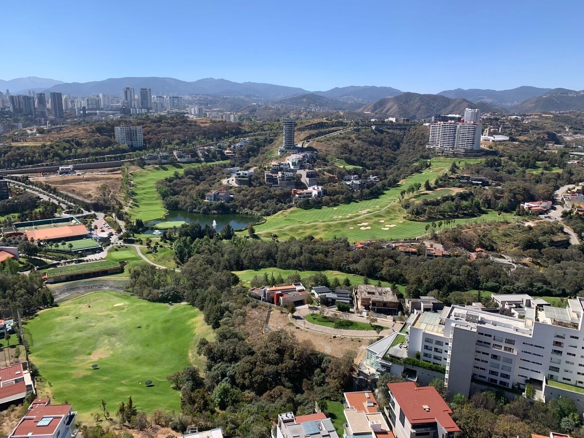 1 of 16: 0.- Vista desde estancia y terraza.