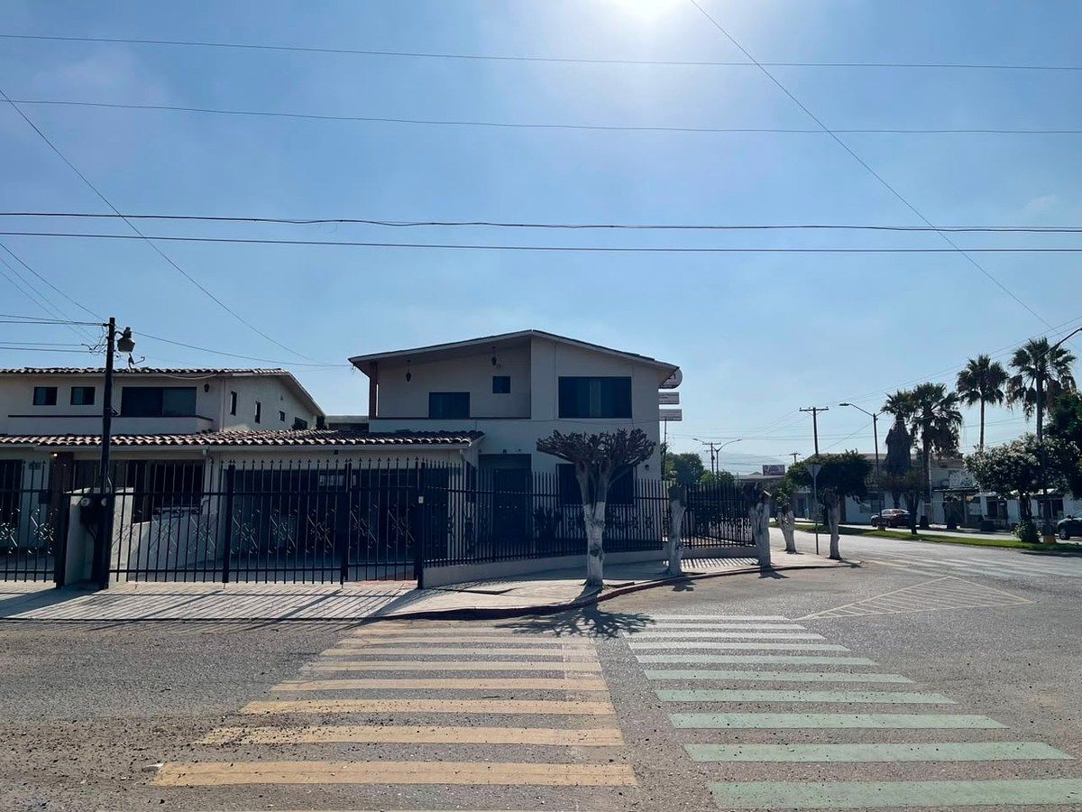 En renta: Propiedad en esquina fracionamiento Bahía, Ensenada, foto 1 de 11
