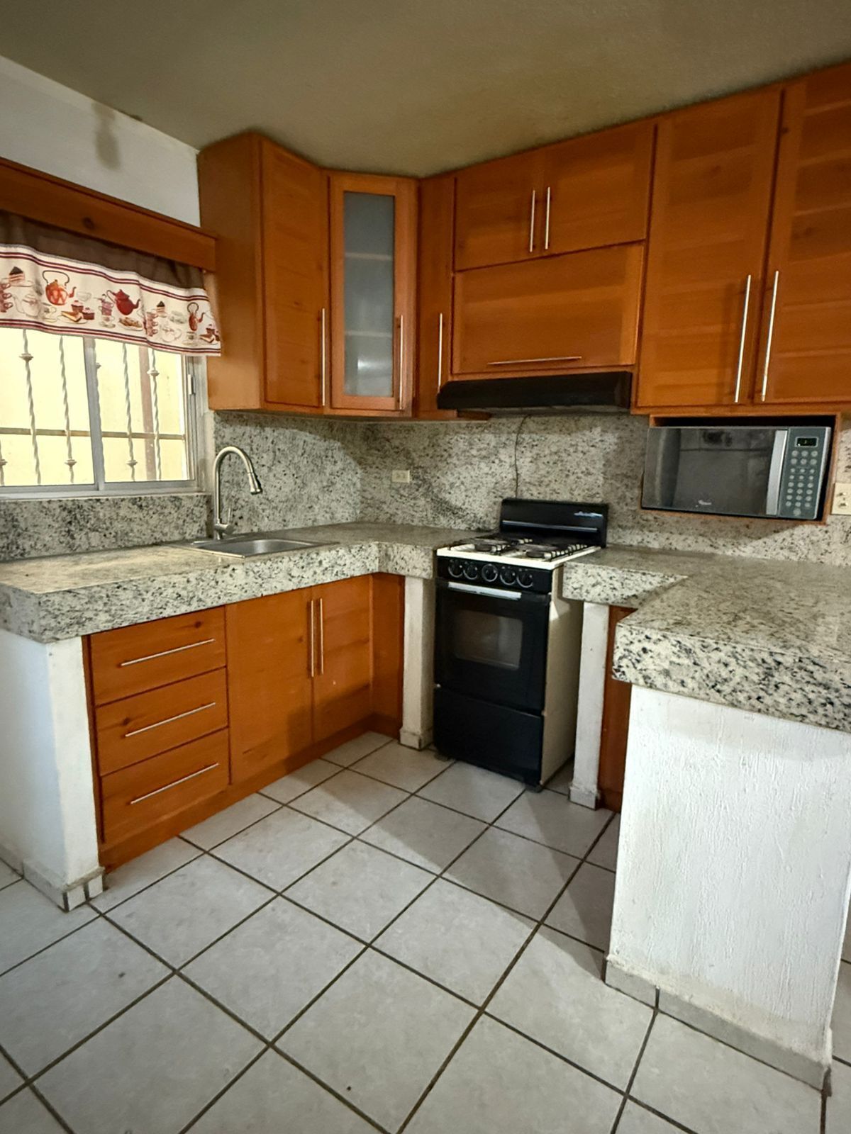4 of 11: Cocina