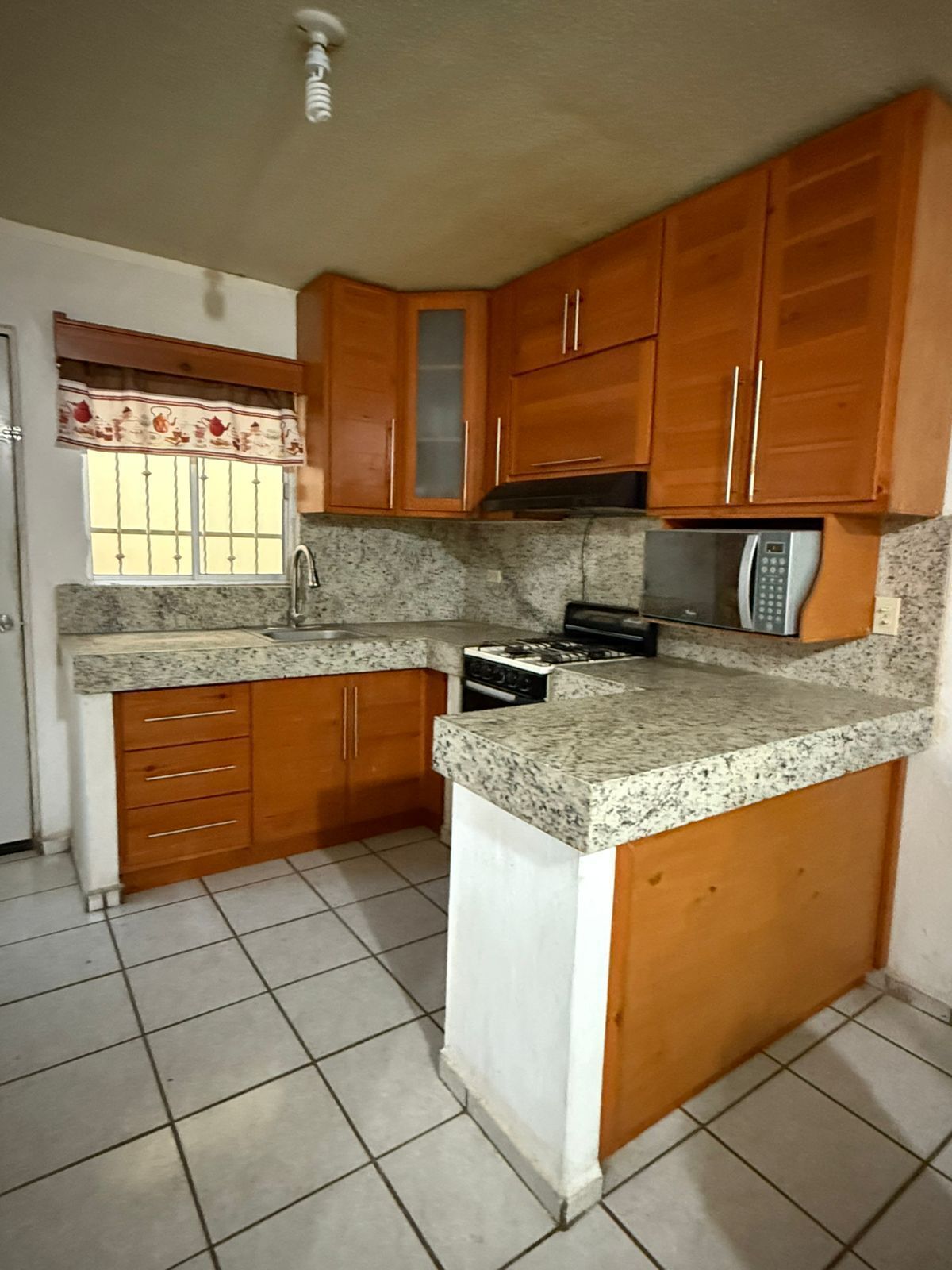 5 of 11: Cocina