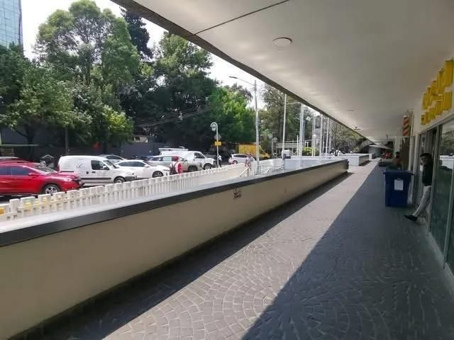 2 de 4