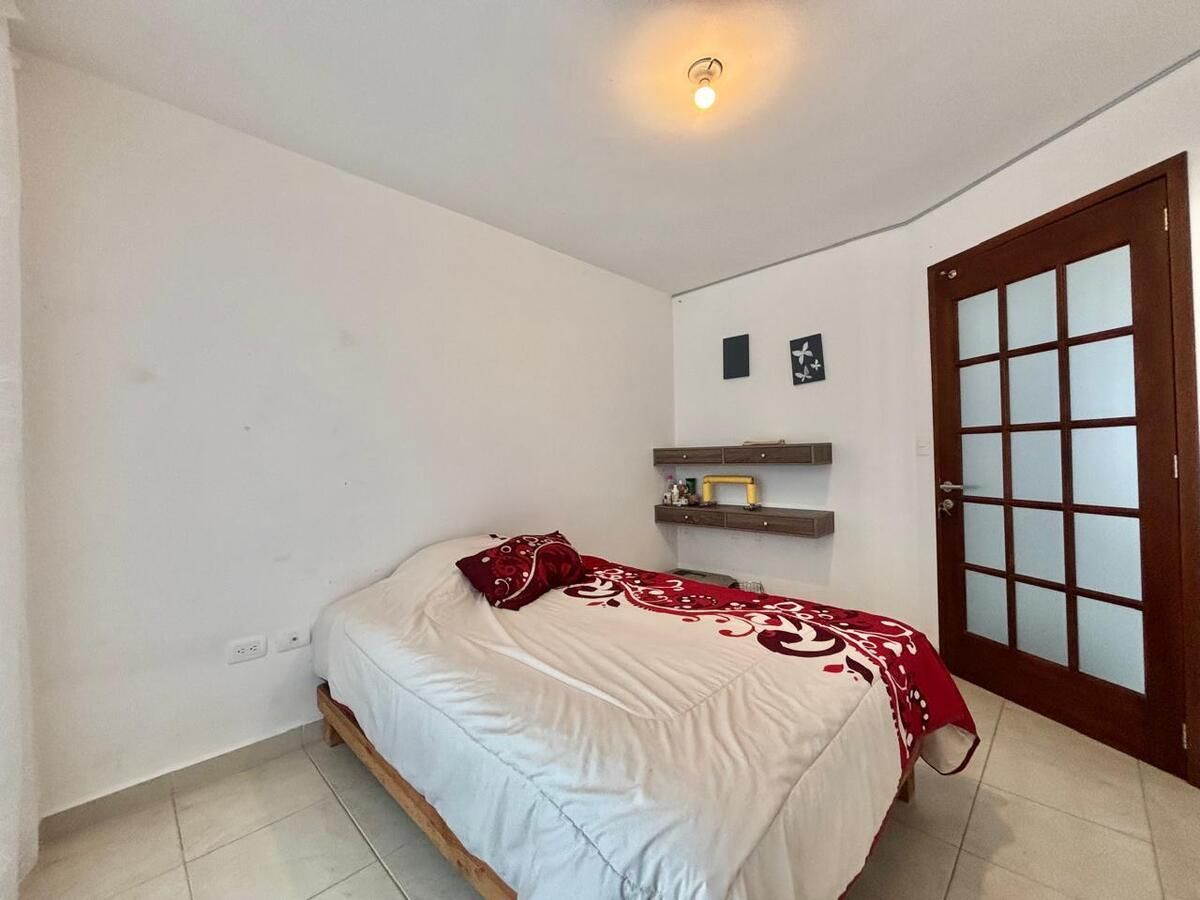 12 de 49: Recámara en planta baja .