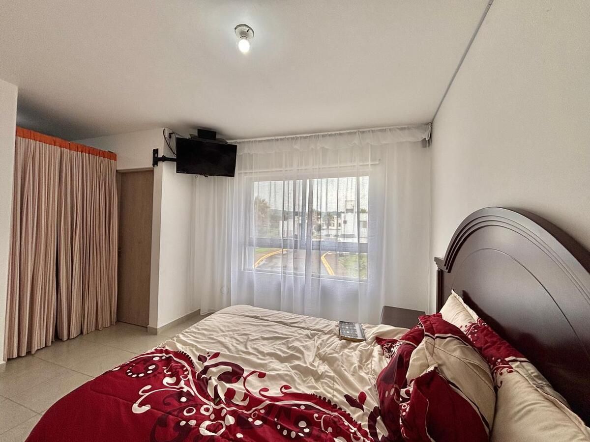 14 de 49: Con espacio para cama king size