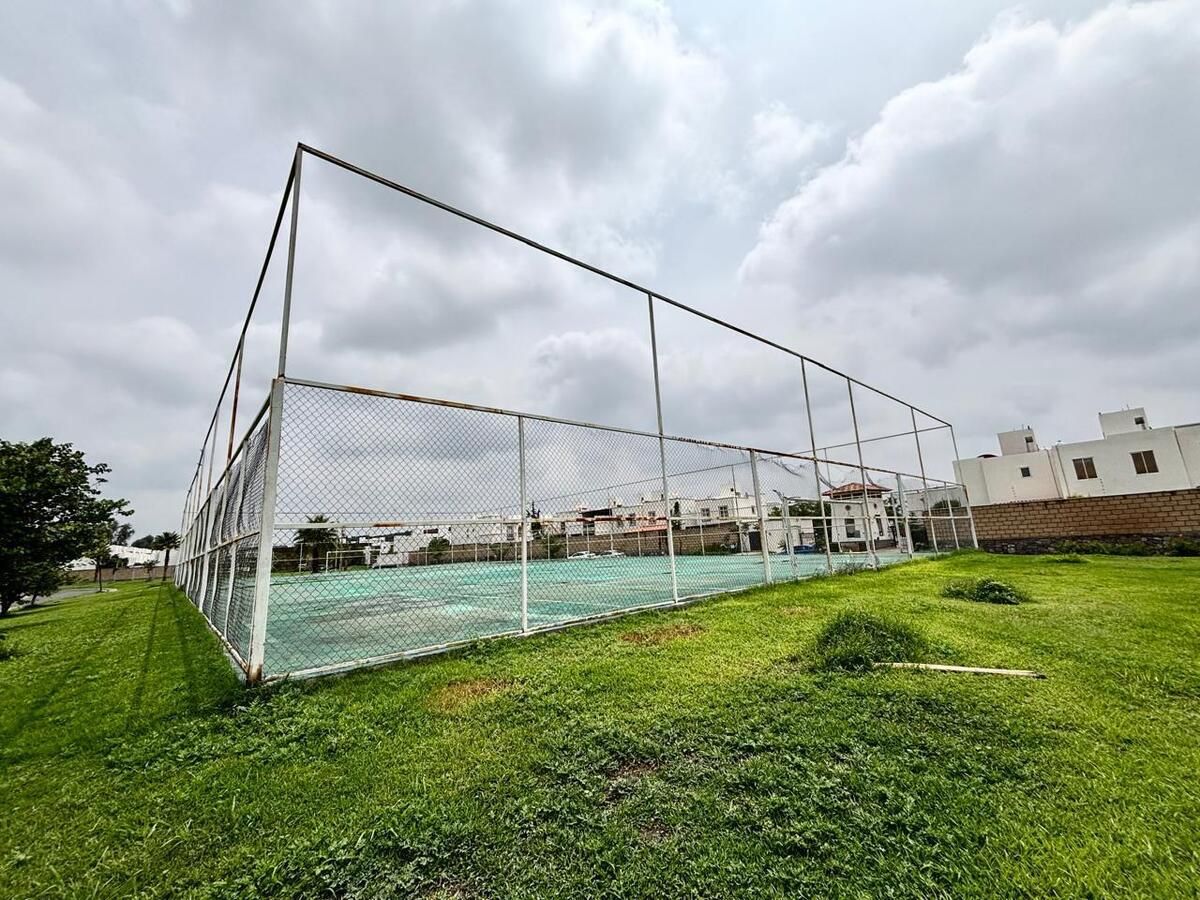 47 de 49: Canchas deportivas