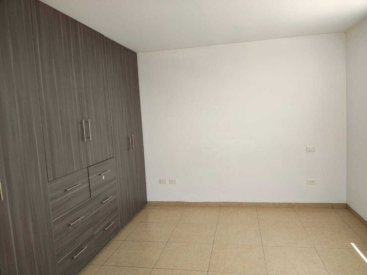 23 de 37