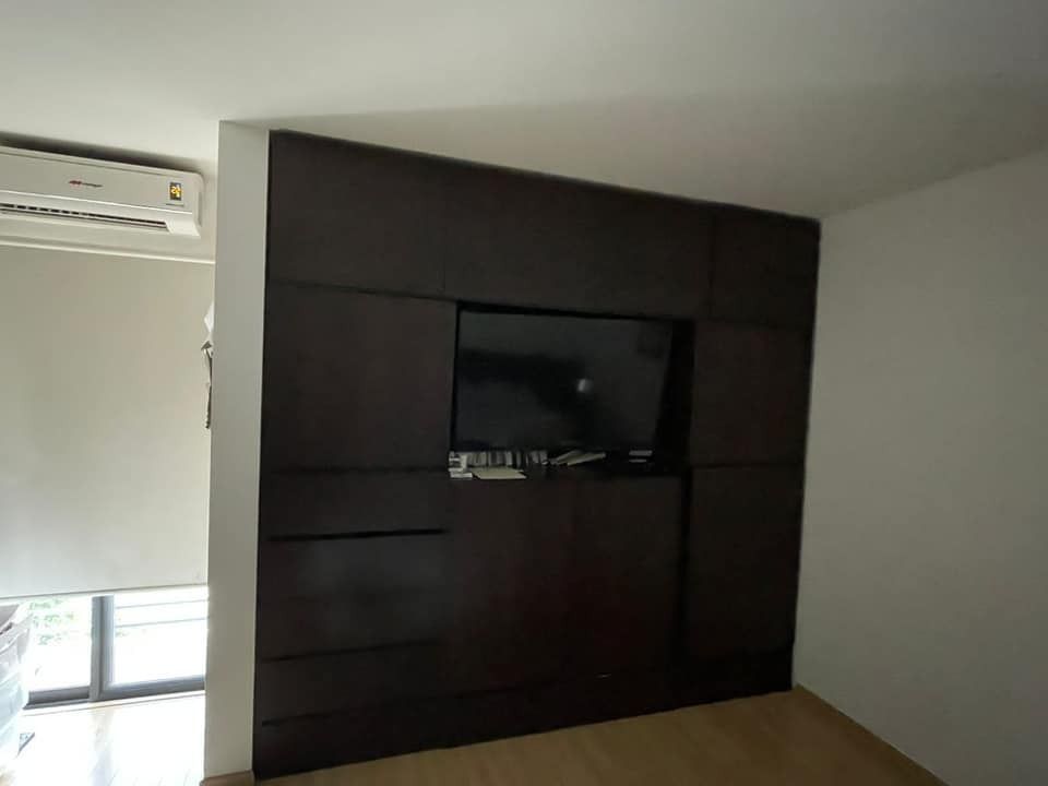 10 of 17: Mueble empotrado recámara principal