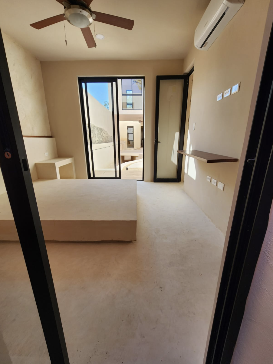 Casa Remodelada en Venta en el Barrio de Santa Ana