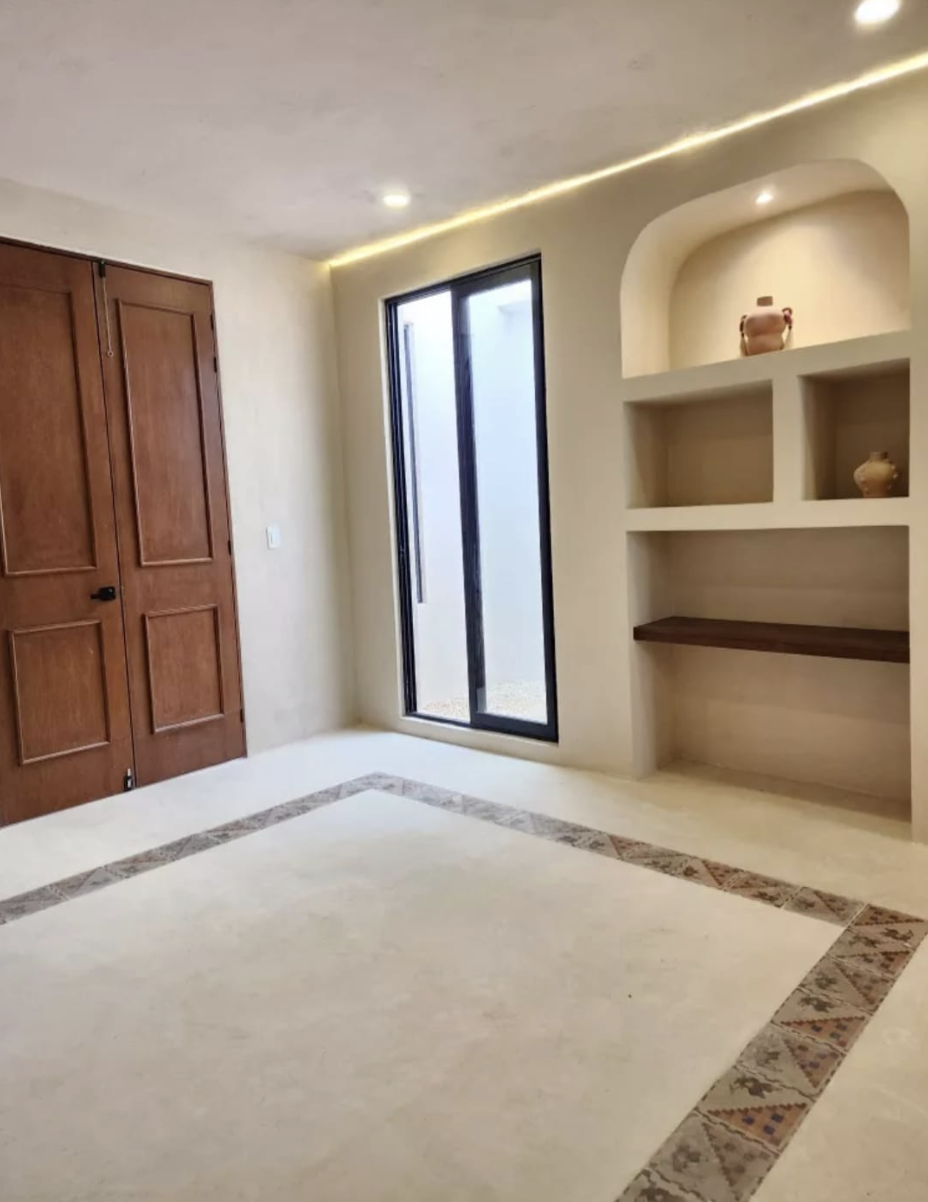 Casa Remodelada en Venta en el Barrio de Santa Ana