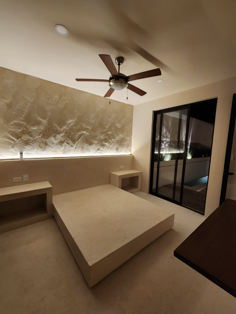 Casa Remodelada en Venta en el Barrio de Santa Ana