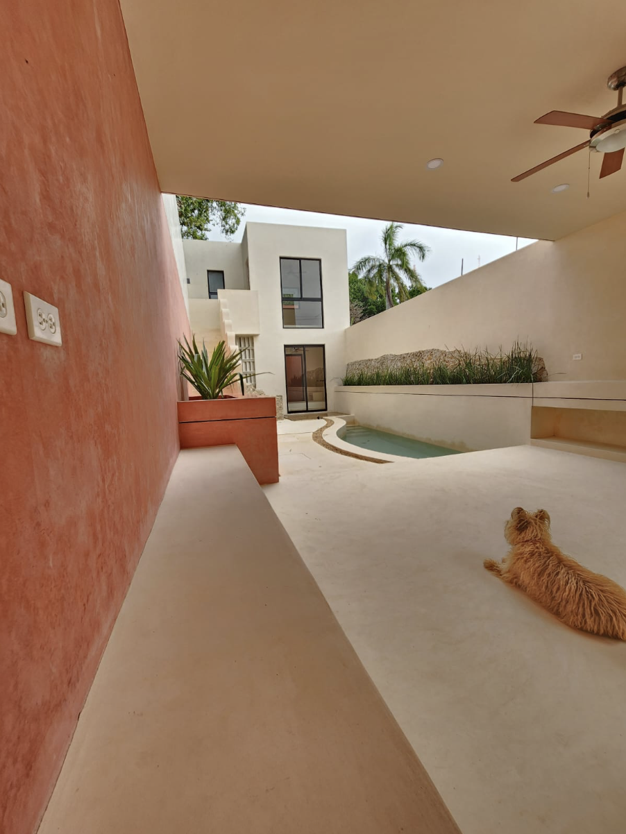 Casa Remodelada en Venta en el Barrio de Santa Ana