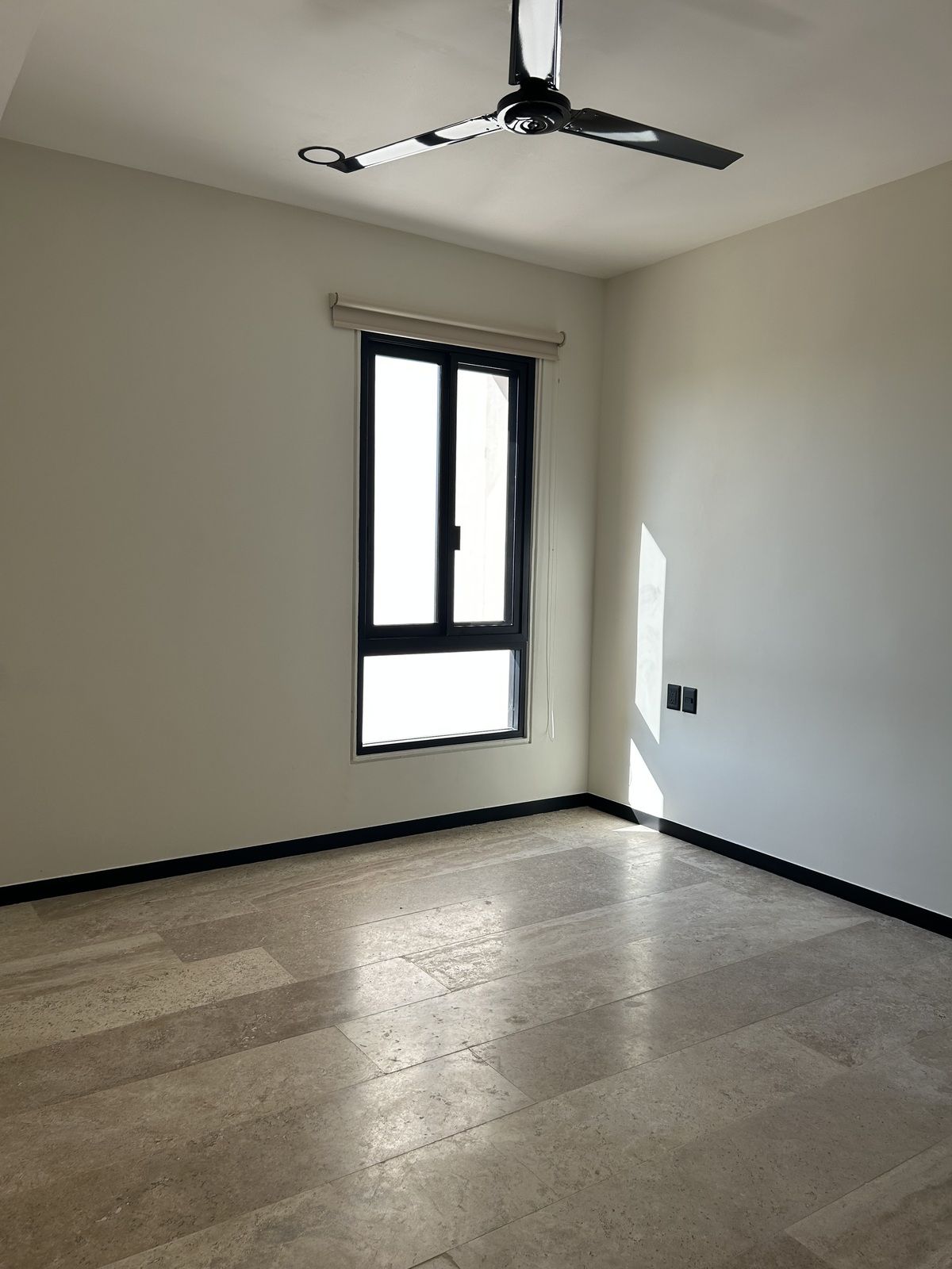 6 de 23: Habitación 2