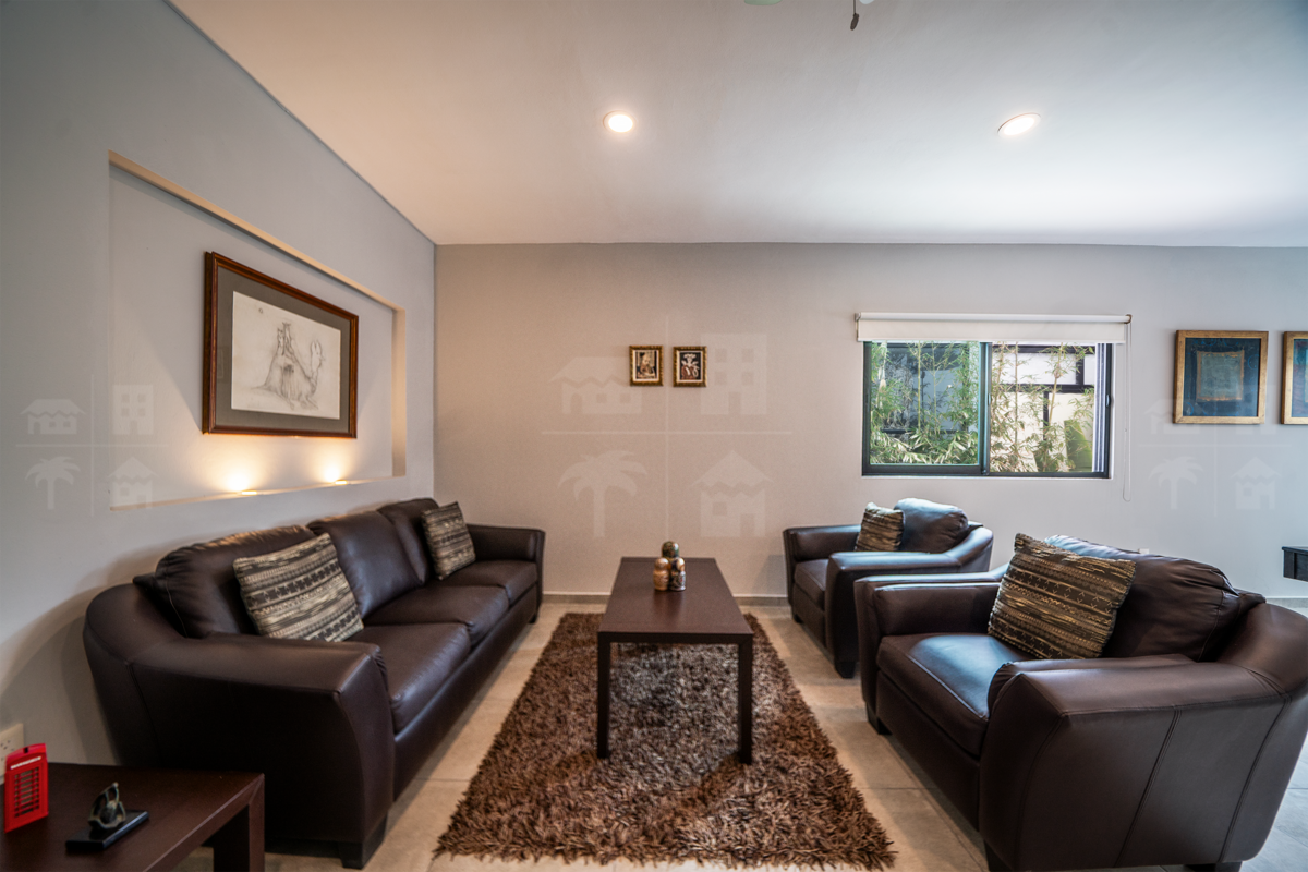5 of 37: Living area