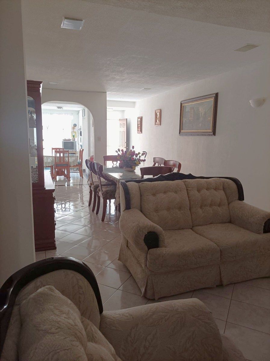 Venta casa Remodelada en UH Sta. Fe IMSS, foto 1 de 28