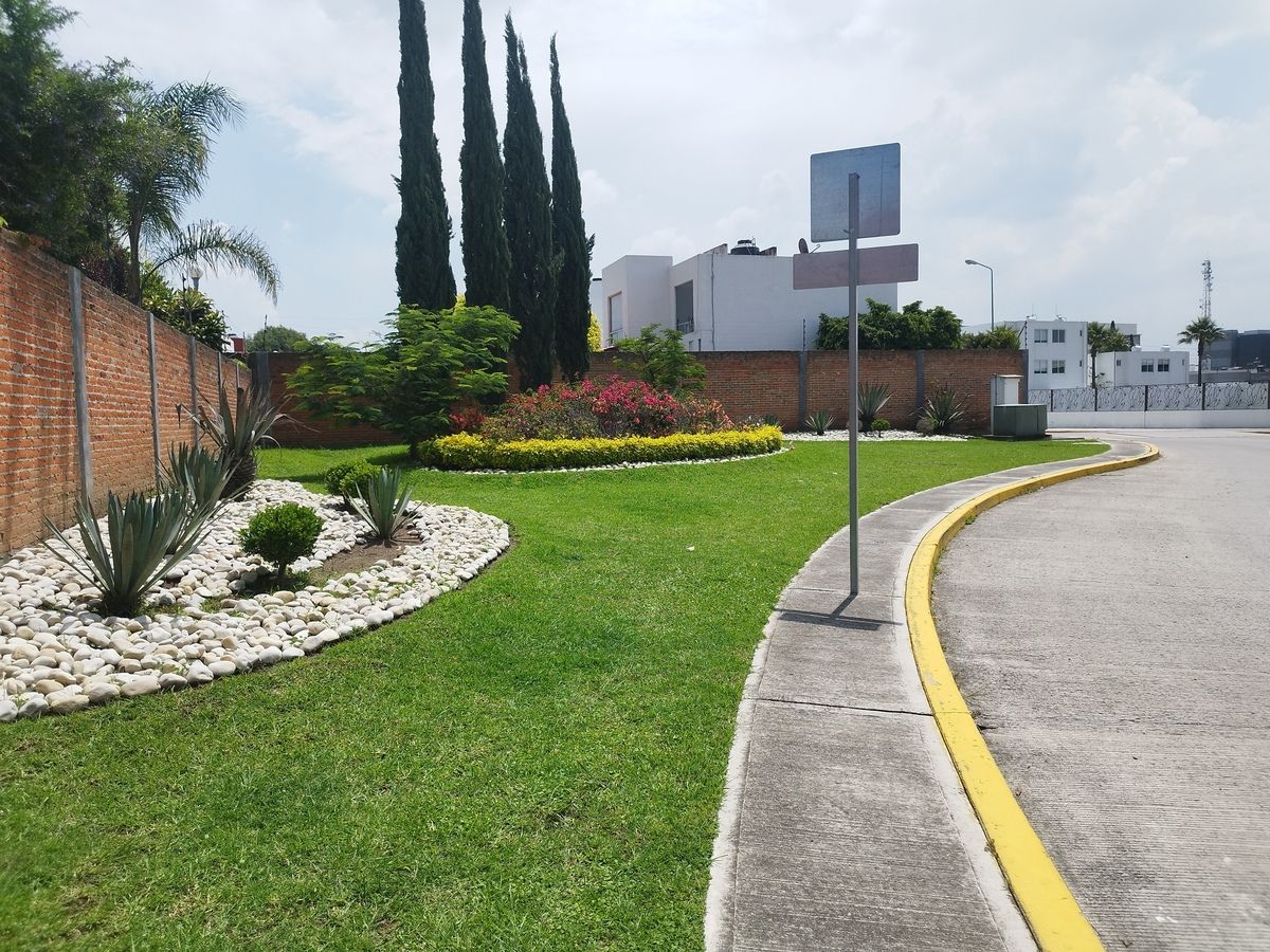 2 de 16