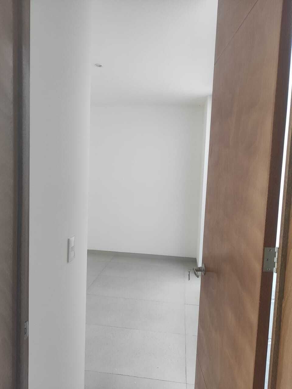 3 de 28