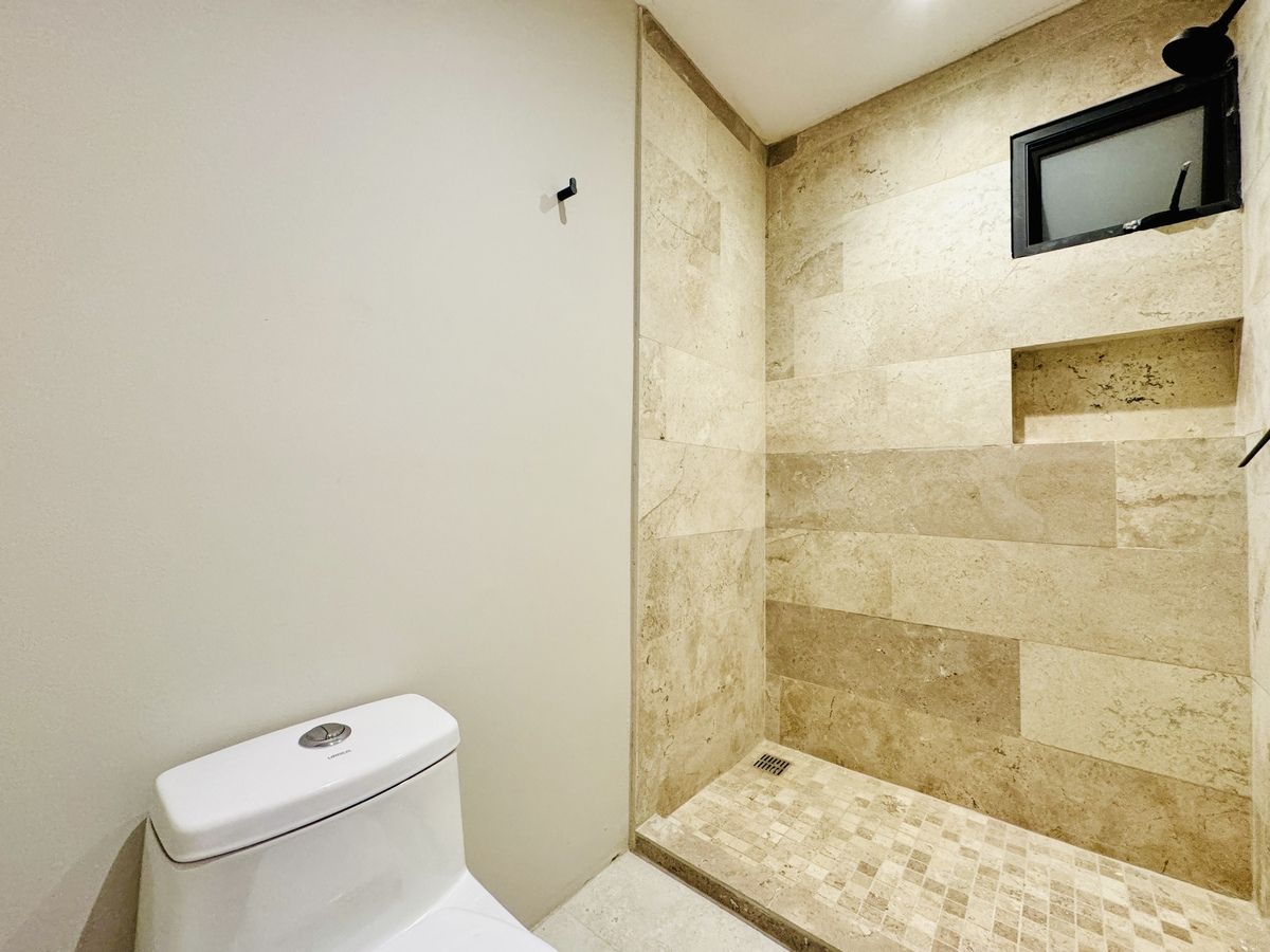 11 de 11: Baño privado