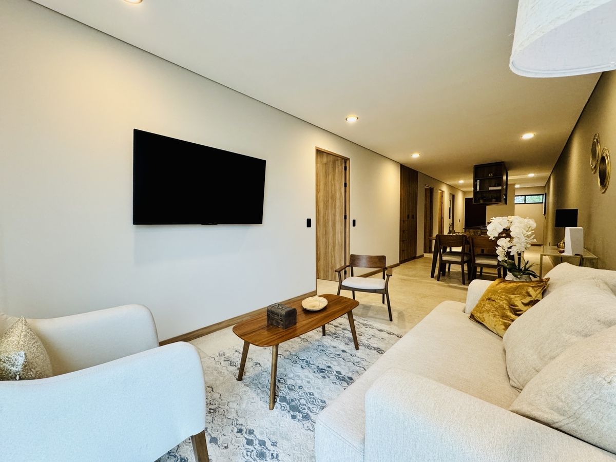 9 de 16: Sala
