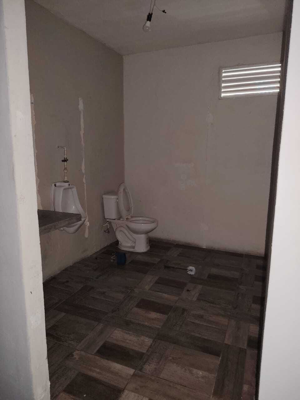 4 of 8