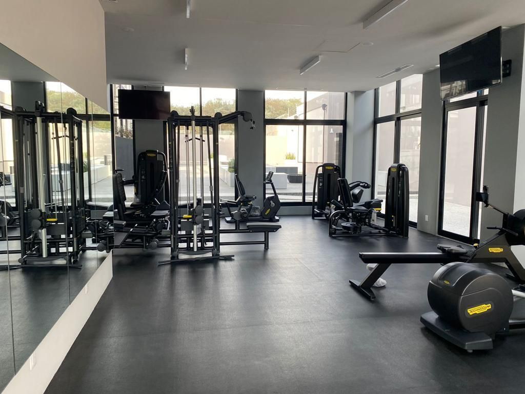2 de 12: Gimnasio
