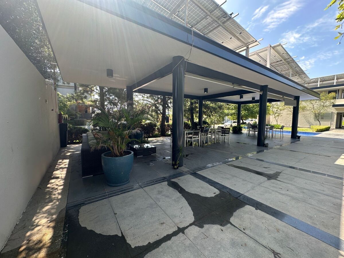 3 de 10: Terraza alberca