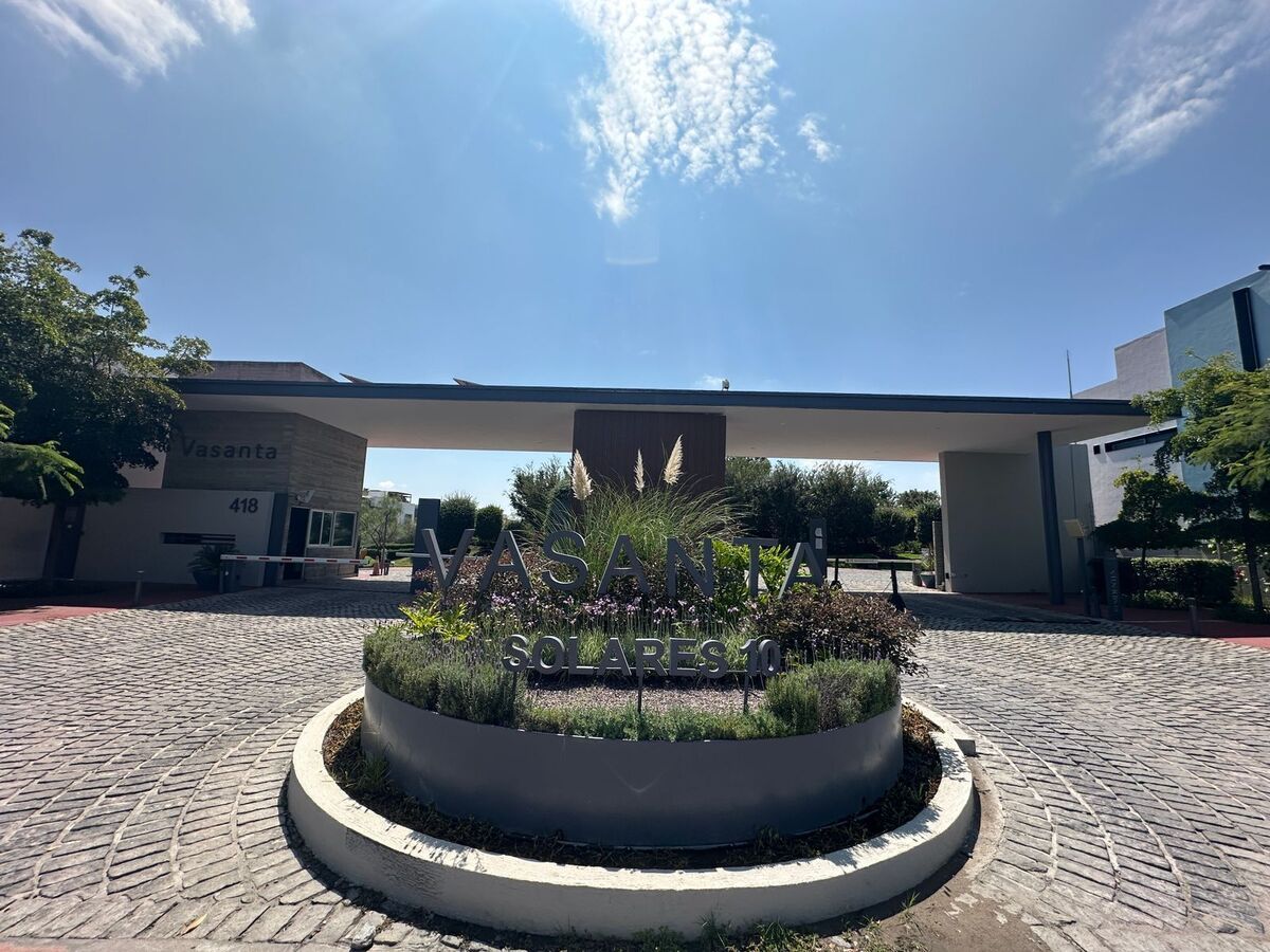 1 de 10: Entrada coto