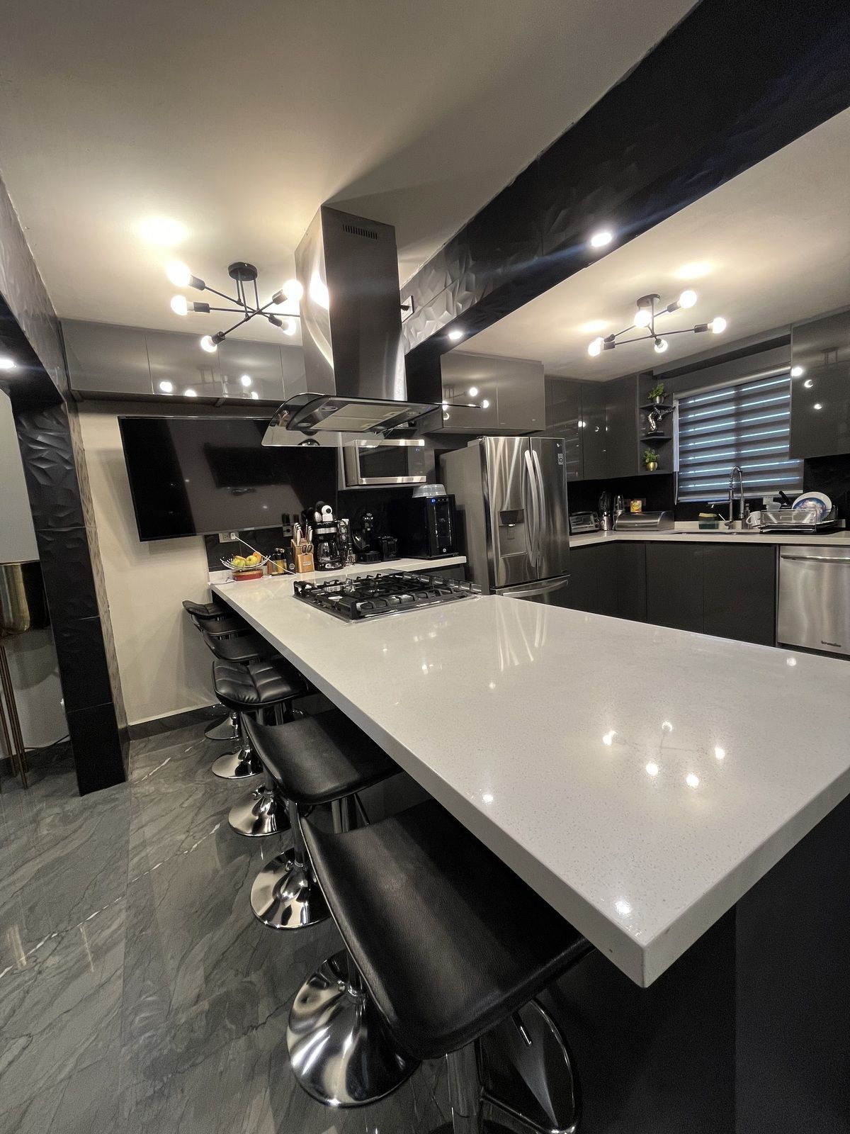 5 of 29: Cocina Equipada