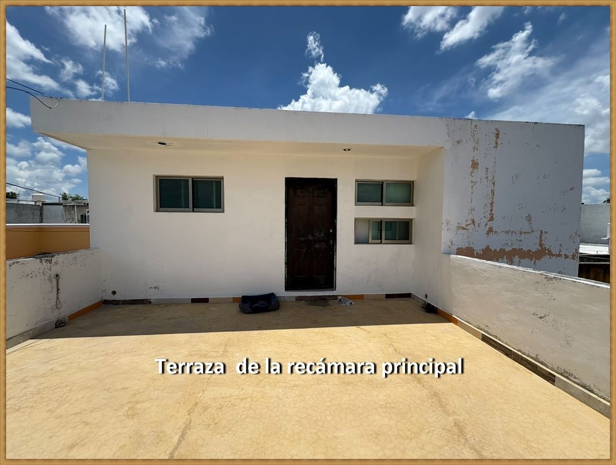 12 of 23: Terraza superior