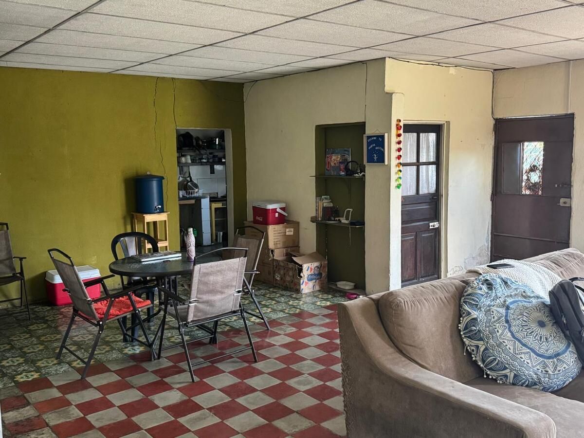 3 of 7: Sala comedir