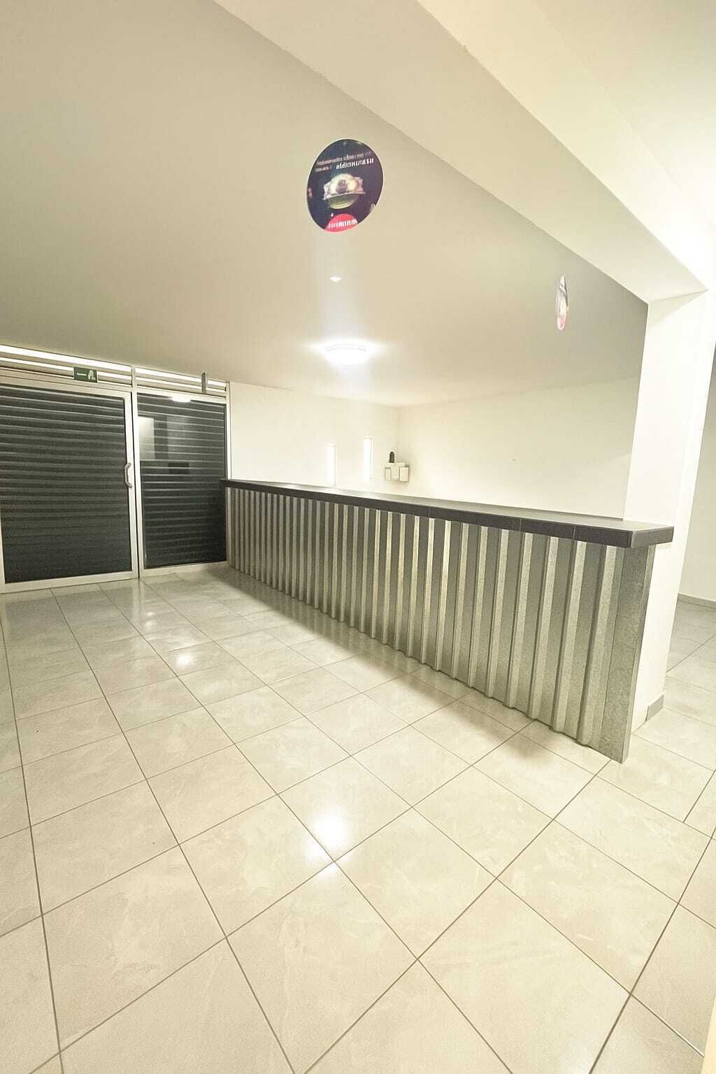 2 of 6: LOCAL COMERCIAL 30M2 APROXIMADAMENTE