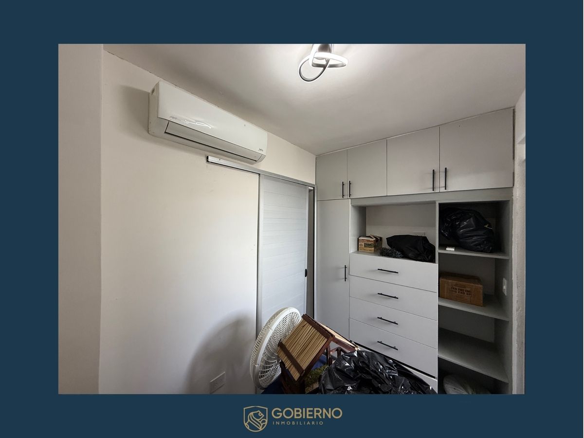 2 of 26: Cuarto de servicio