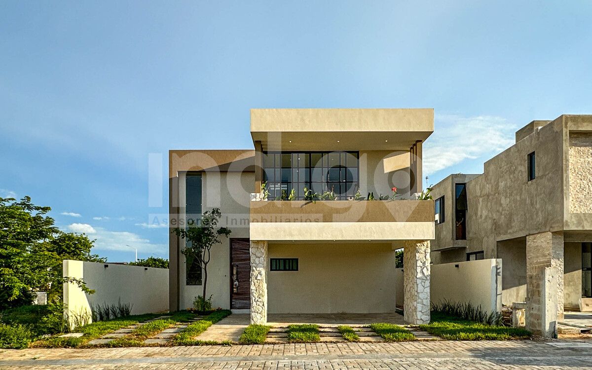 Casa en Venta en Mérida Modelo Edenia en Privada Soluna, Temozón Norte