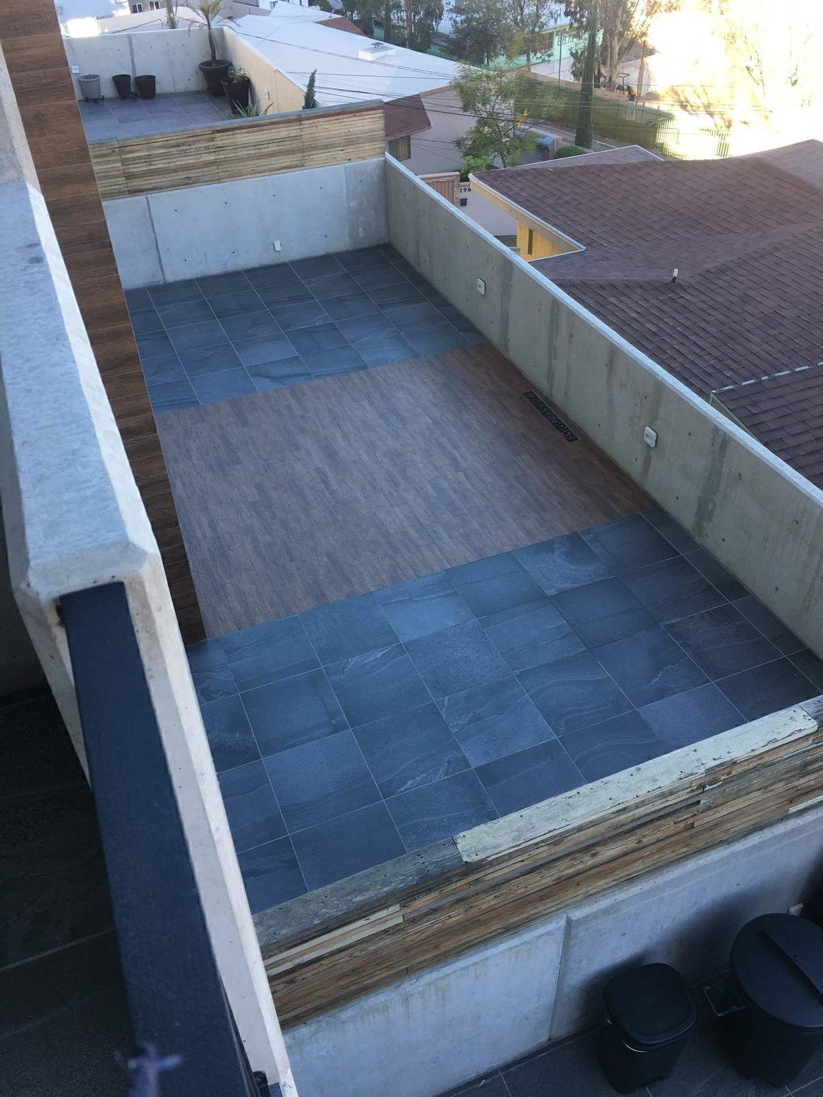 28 de 32: Terraza