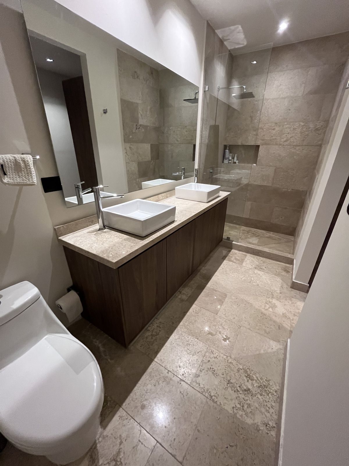 20 de 32: Baño Principal