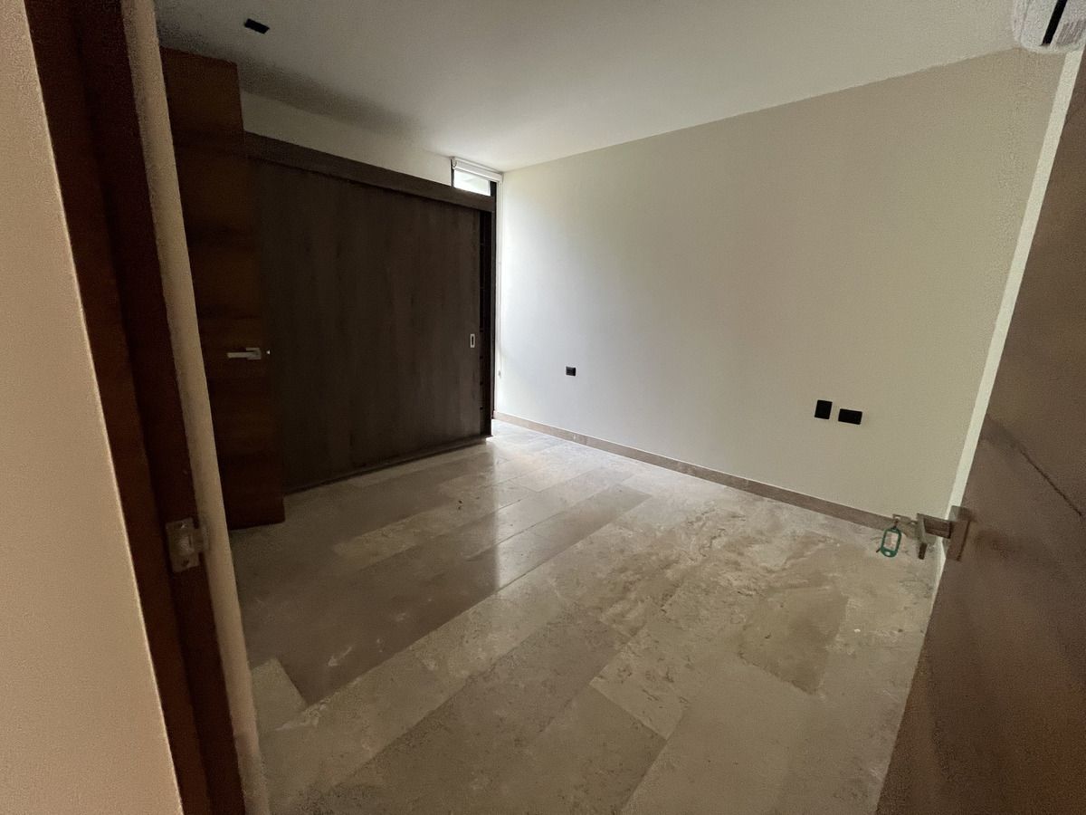 21 de 32: Recamara 2 con Closet