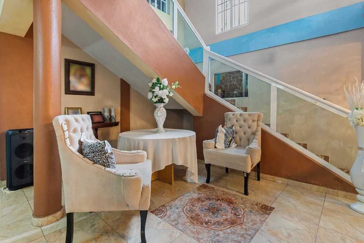 Casa en Hainamosa, Santo Domingo Este, foto 2 de 17