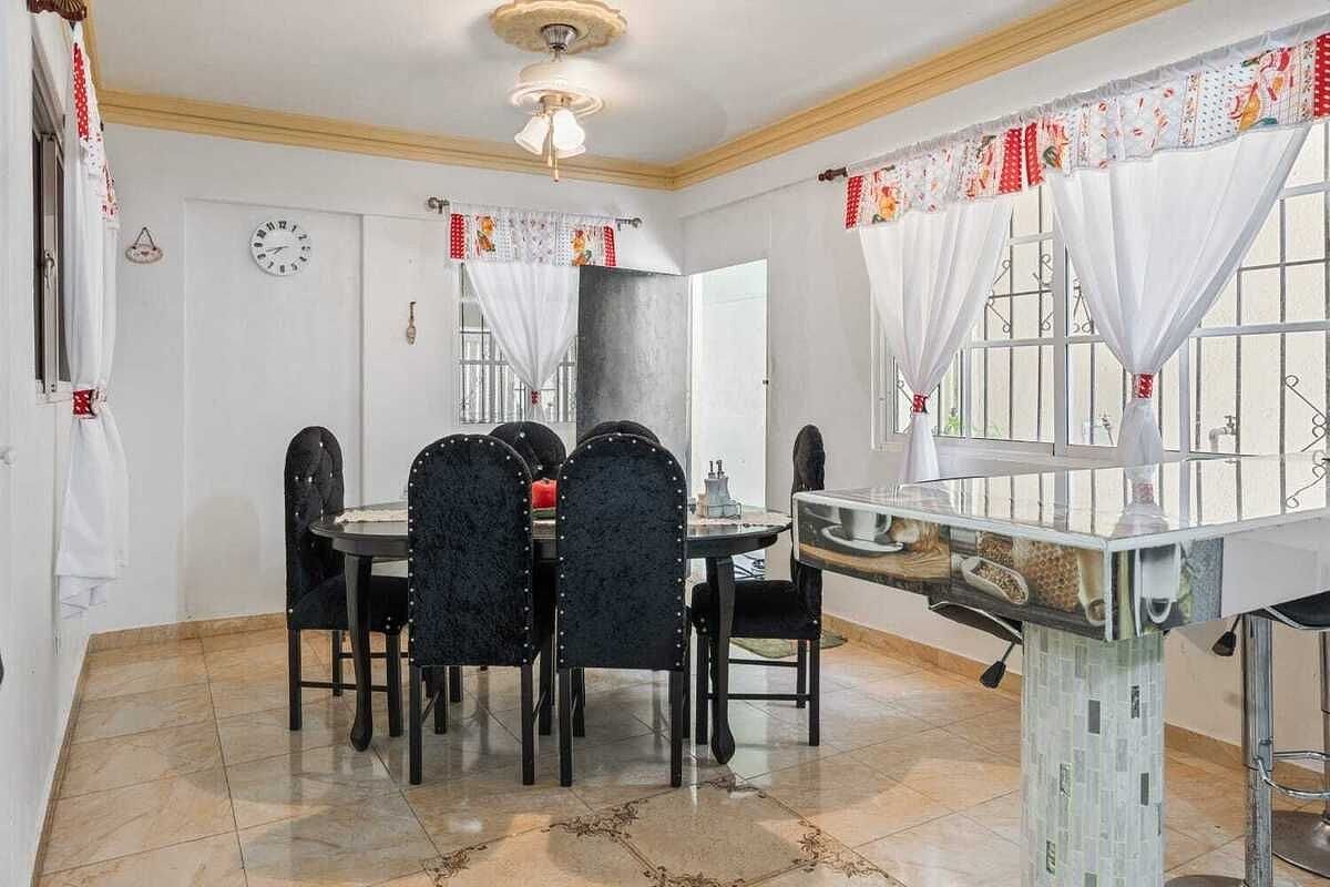 Casa en Hainamosa, Santo Domingo Este, foto 15 de 17
