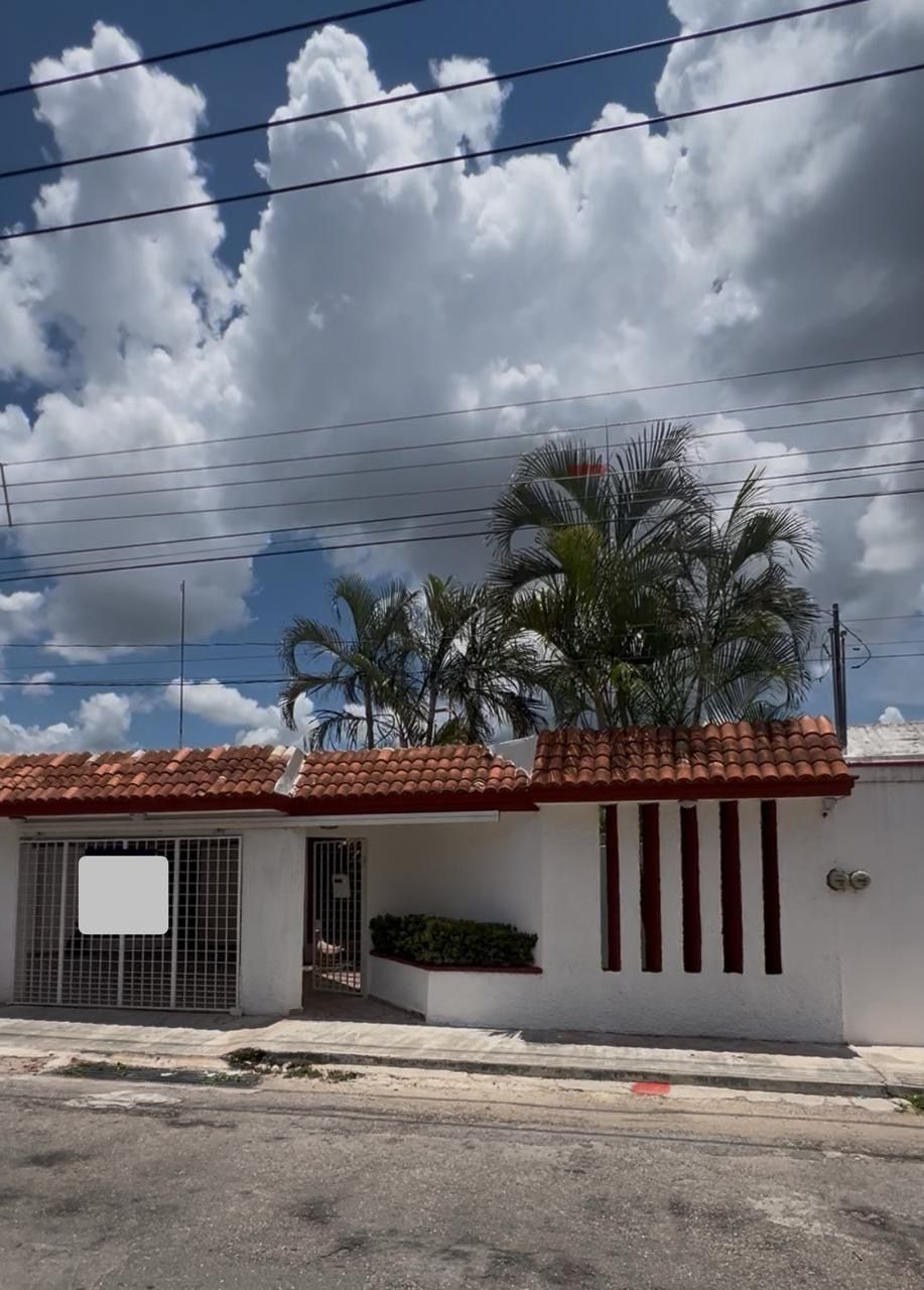 1 of 15: Fachada