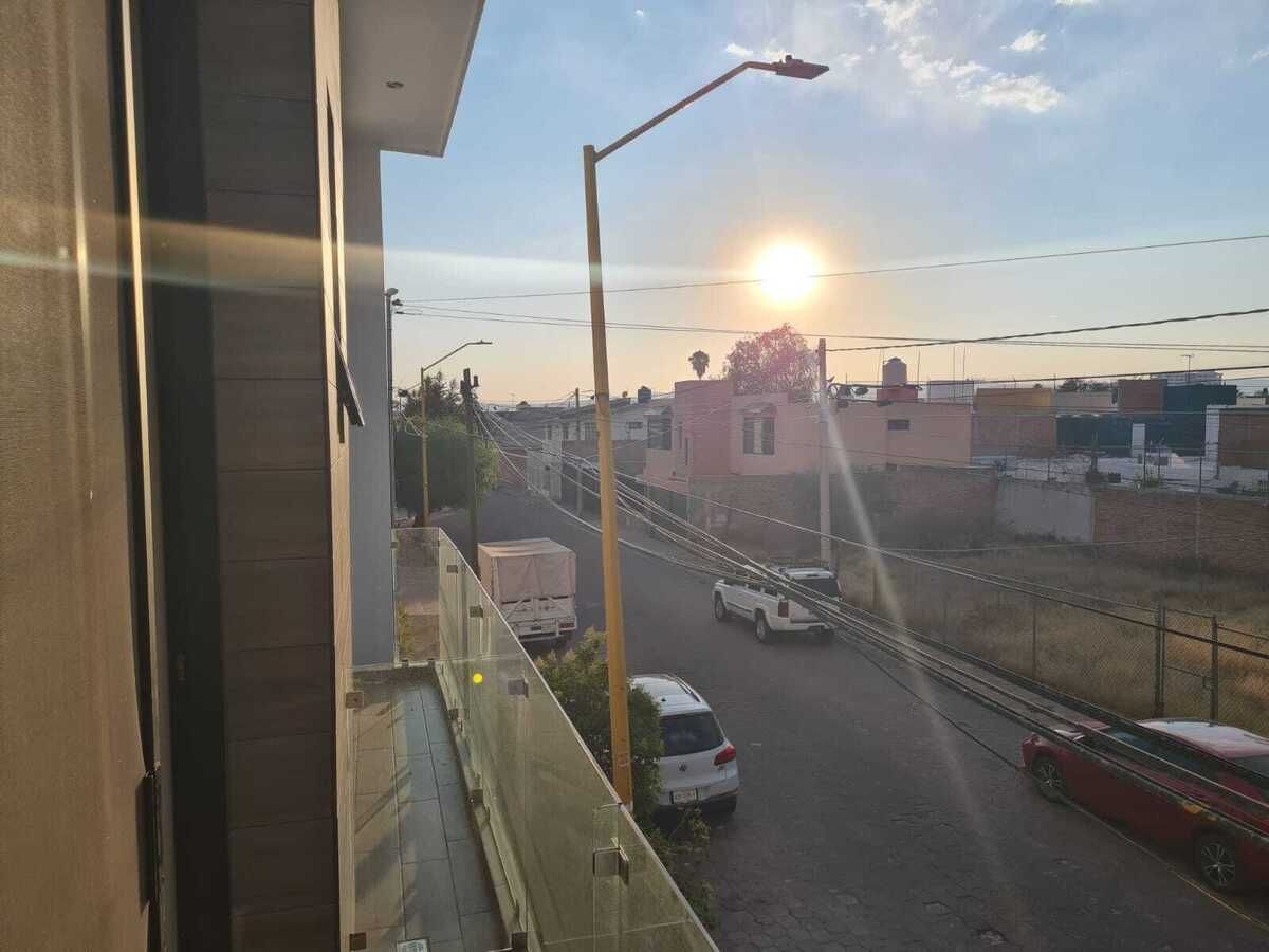 4 de 34