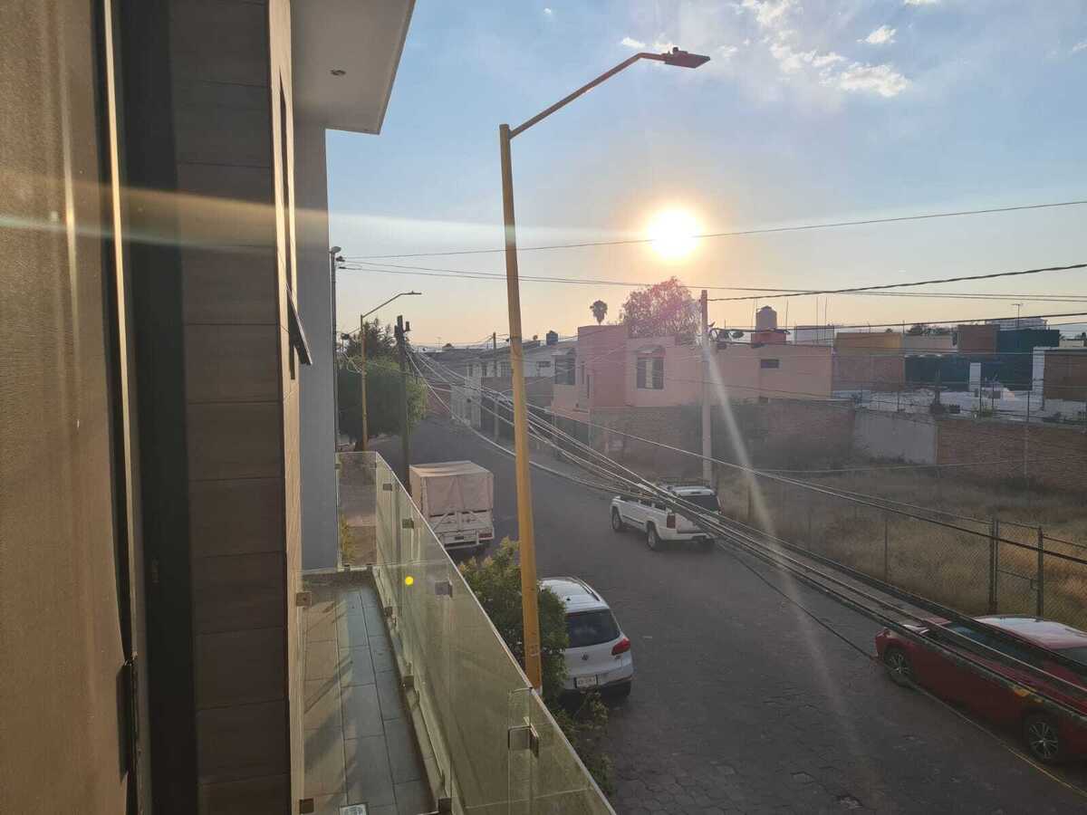4 de 17