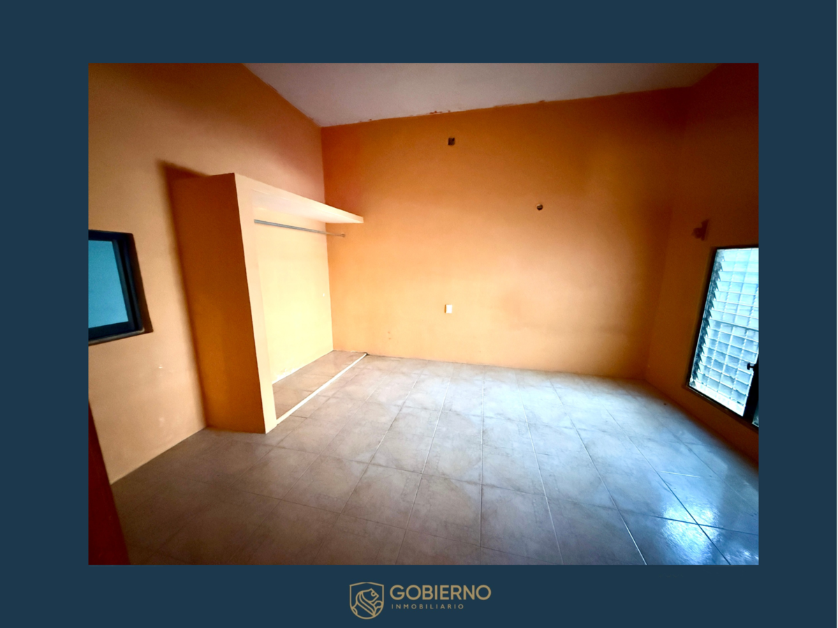 5 of 16: Cuarto planta baja