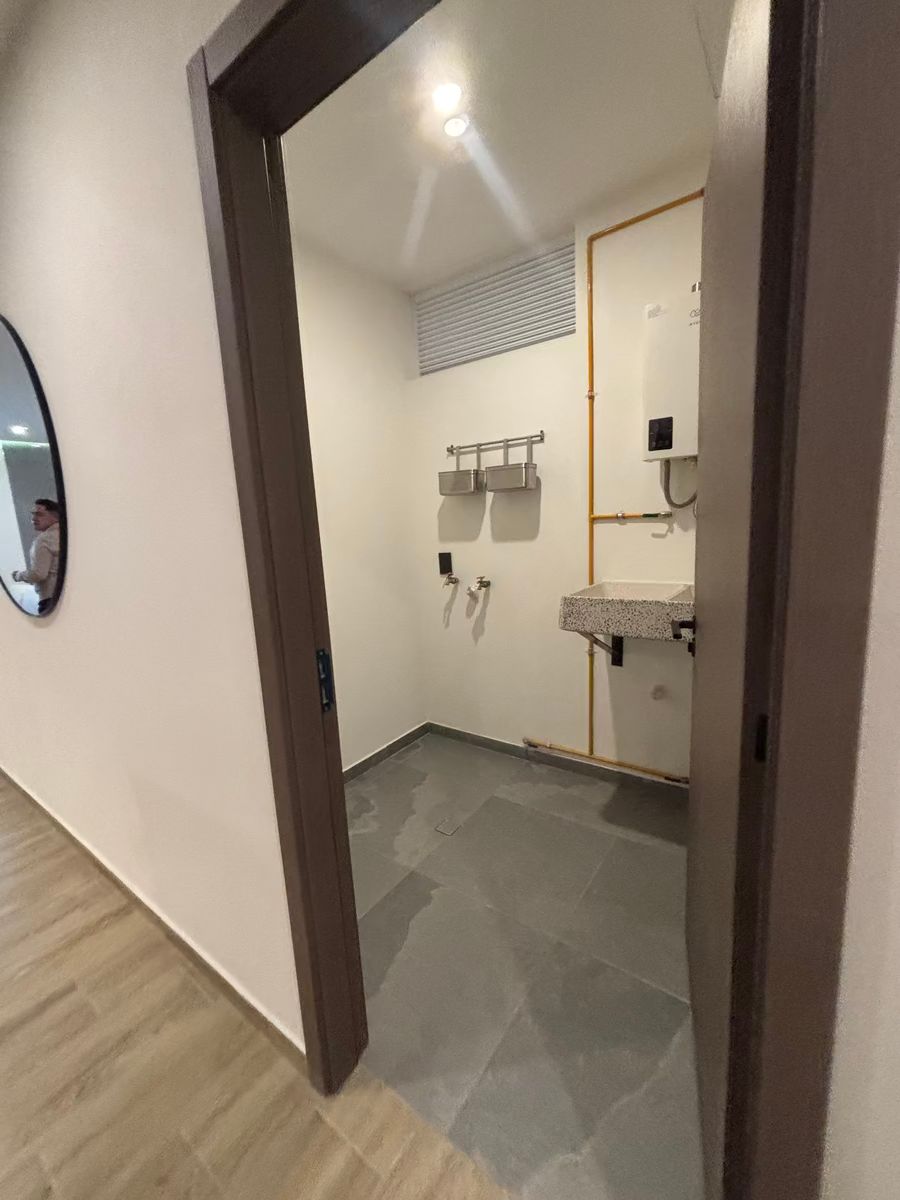 8 de 22: Área de lavado.